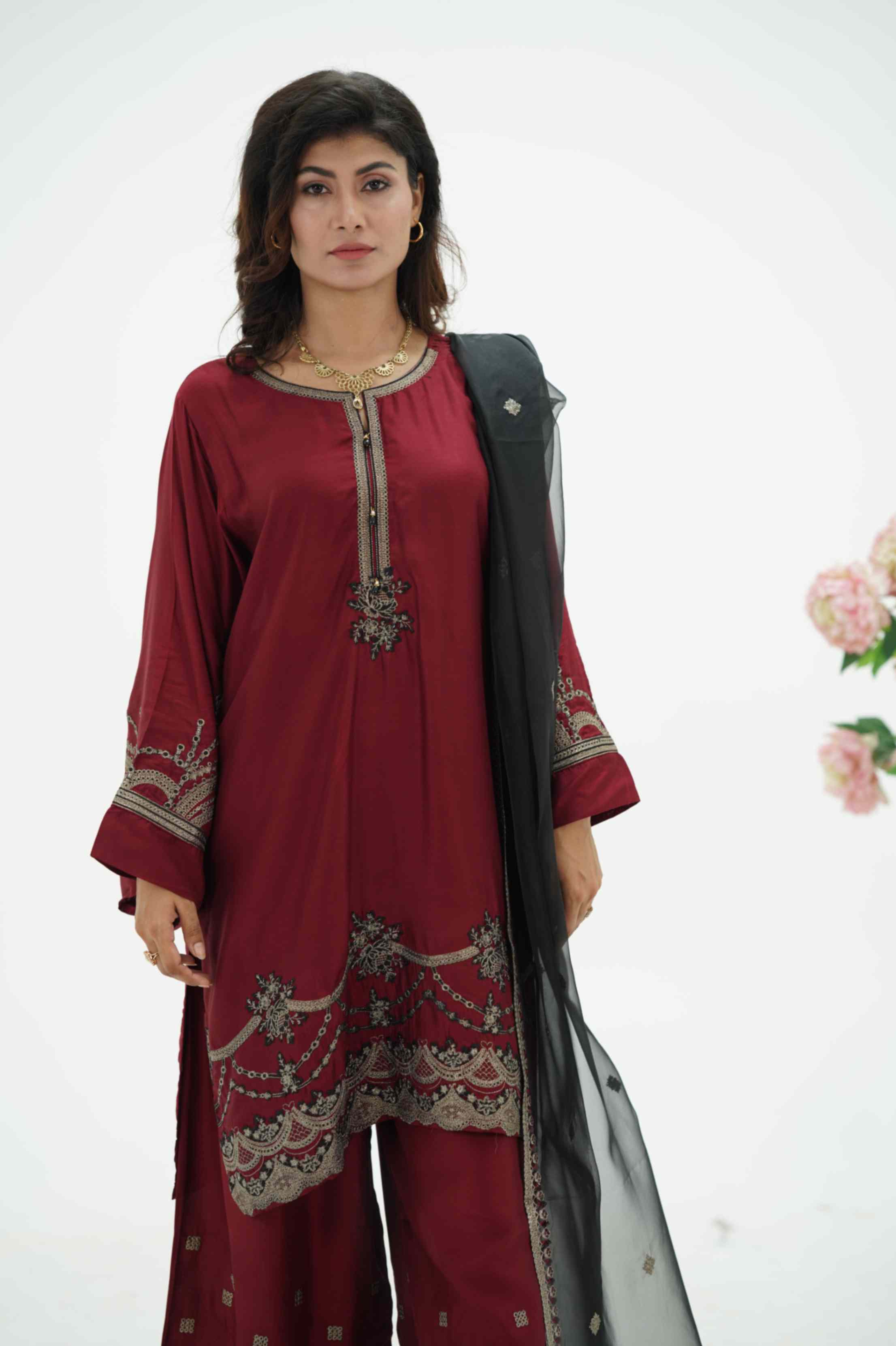 EMBROIDERED VISCOSE OUTFIT | TK-0392