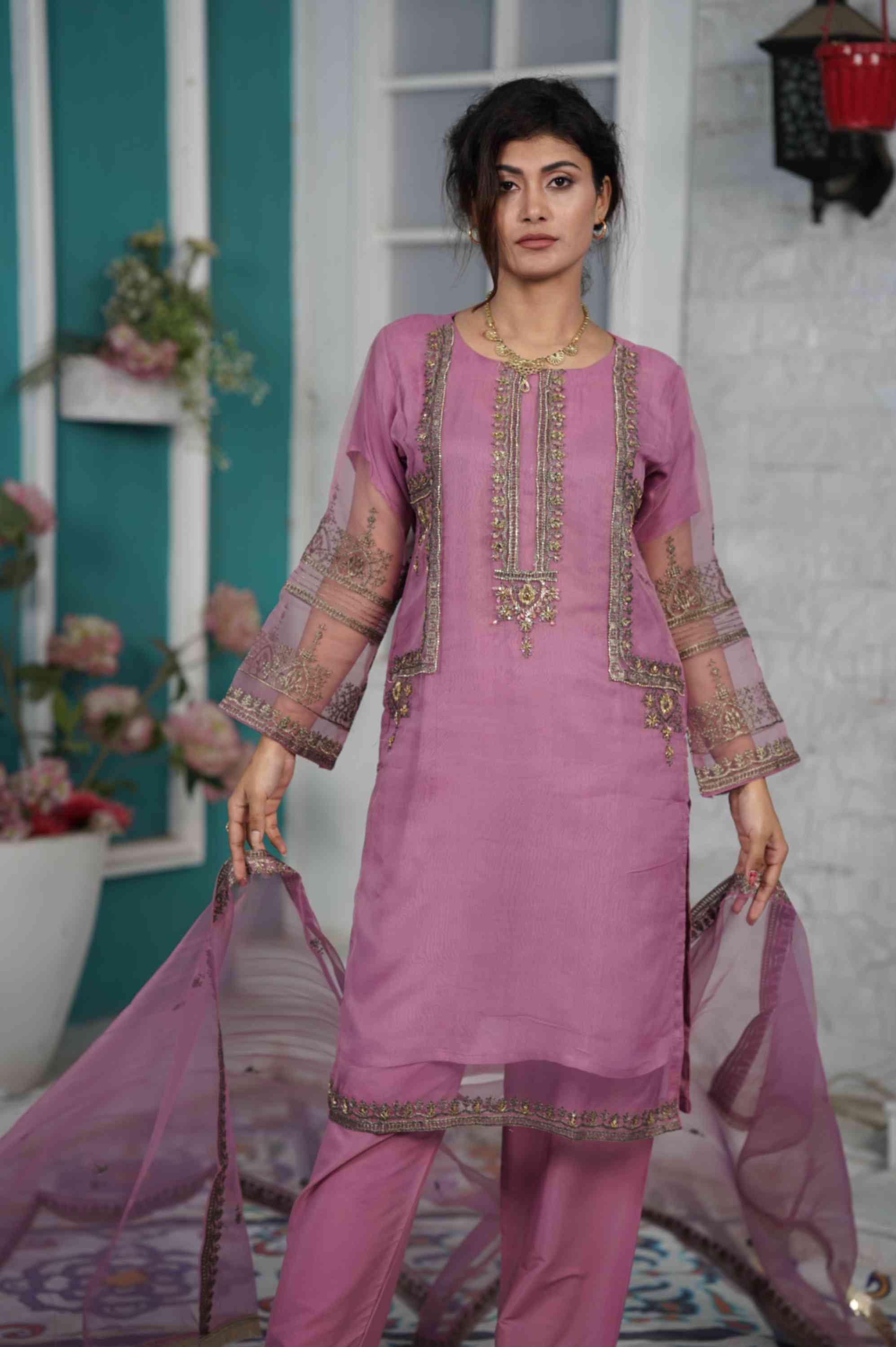 EMBROIDED ORGANZA OUTFIT | TK-0352
