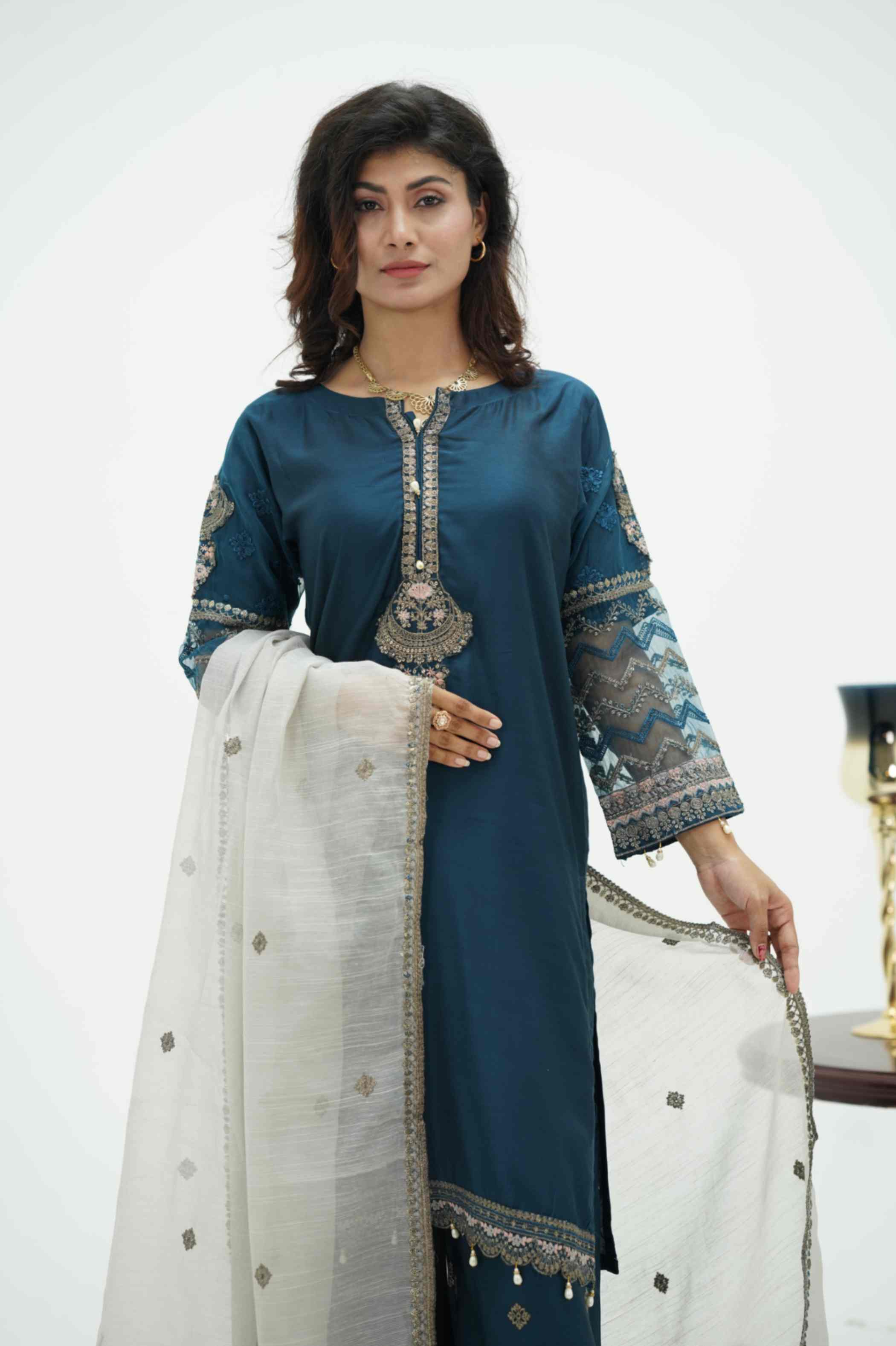 TILLA EMBROIDED OUTFIT | TK-0391